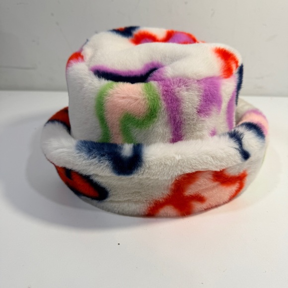 Marc Jacobs Kids Fleece White Multicolor Logo Bucket Hat Beanie Size 56cm - Picture 9 of 11